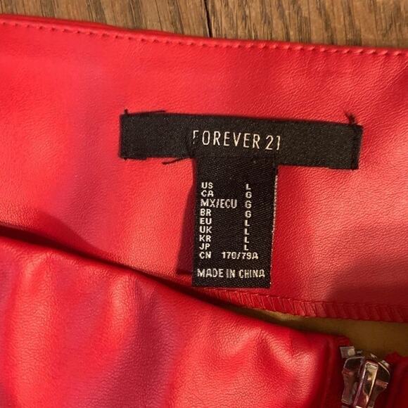 Bundle of two pleather forever 21 miniskirts. Sz L - Picture 4 of 5